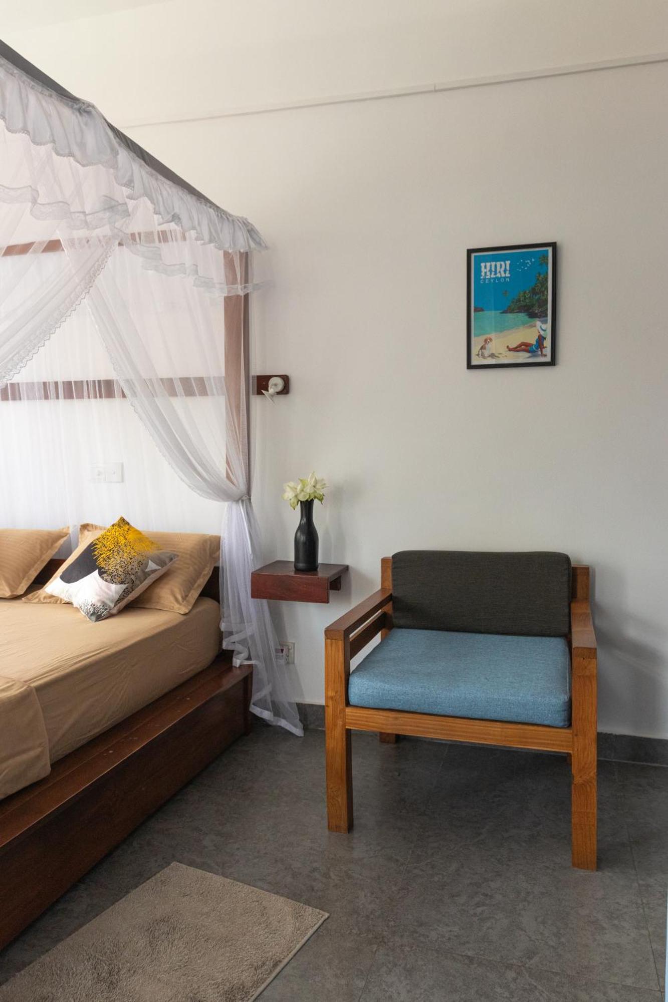 Srimany Bed & Breakfast Mirissa Exterior photo
